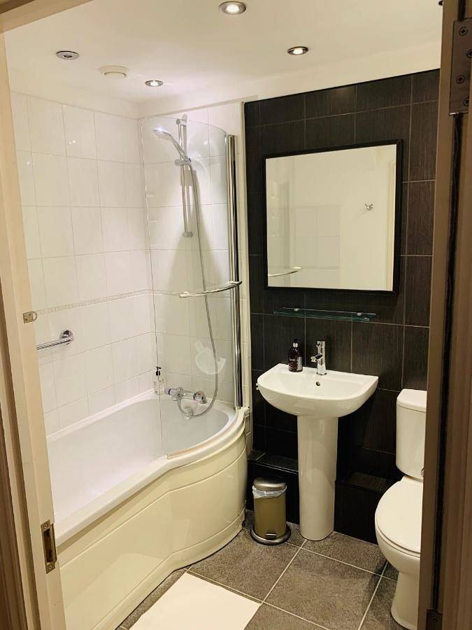 Bed and Breakfast for 2 people in Bristol, South West England