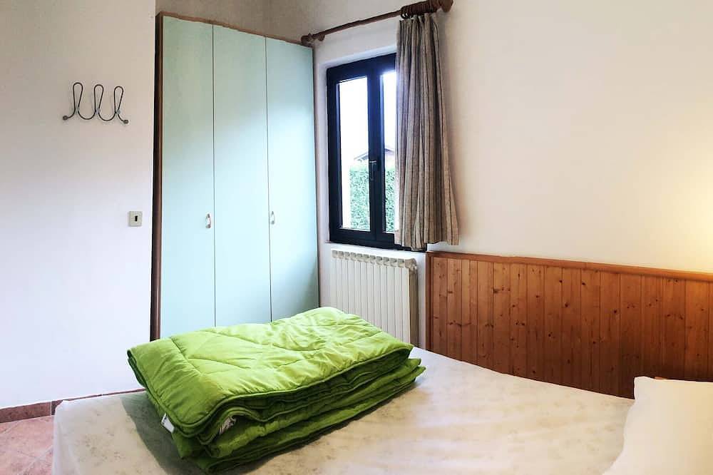 Ganze Wohnung, Direkt vom Eigentümer - mit eingezäunt Garten in Idro, Gardasee-Berge