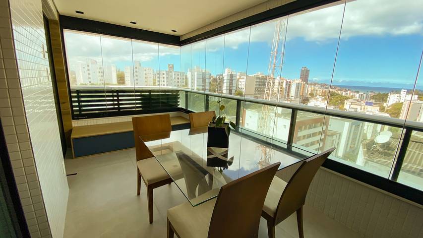 Apartamento de vacaciones para 2 personas, con jardín además de balcón y piscina en Salvador