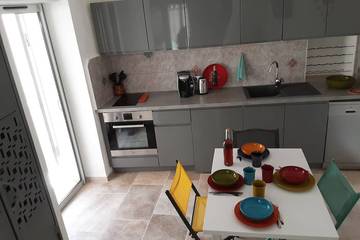 Location de vacances pour 4 personnes, avec terrasse à Roumoules