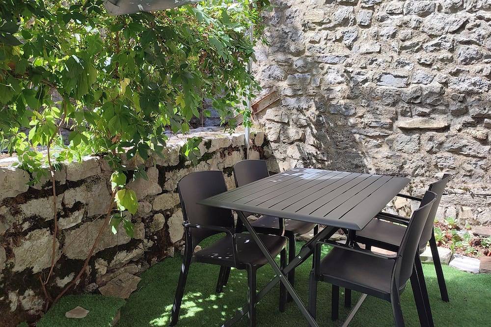 Entre Ardèche et Gard, un Gîte Tout Confort Pour un Séjour Nature et Détente in Beaulieu (Largentière), Ardèche
