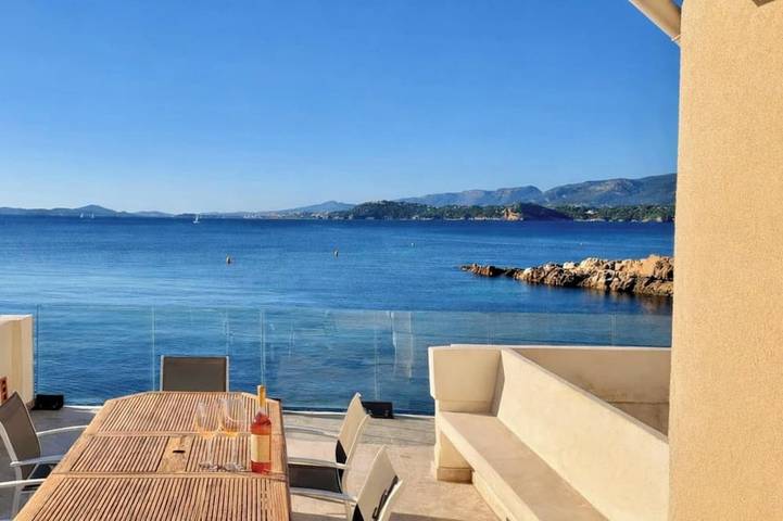 Villa pour 16 personnes, avec terrasse et jardin, animaux acceptés à Le Pradet