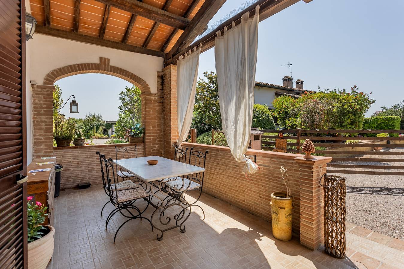 Apartamento entero, Apartamento 'B' con terraza privada, Wi-Fi y aire acondicionado in Grosseto, Provincia de Grosseto
