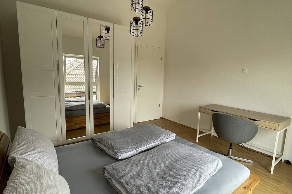 Ganze Wohnung, Moderne Ferienwohnung \"Industrial Style\" mit Terrasse + nahegelegenen Spielplatz in Parthenstein, Leipzig und Umgebung
