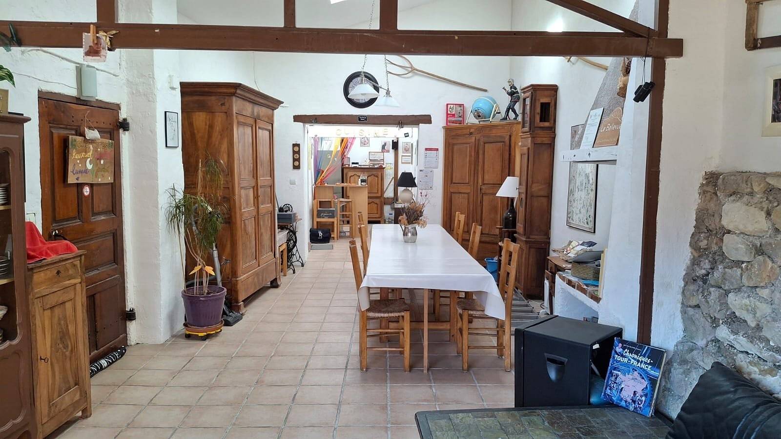 Zimmer 'Tournesol' mit Bergblick, Gemeinschaftsterrasse und Wlan in Montbrun-les-Bains, Nyons und Umgebung