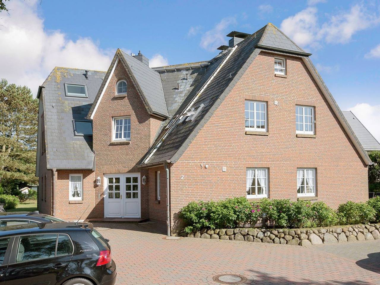 Ganze Ferienwohnung, Haus Am Dorfteich, App. 2 - 2-Raum-Appartement im Erd- und Untergeschoss mit ca. 40m² Nutzfläche in Wenningstedt, Sylt