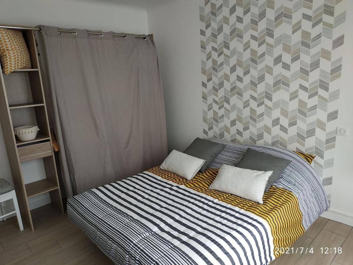 Appartement entier, One-Bedroom Apartment in Billiers, Côte des Mégalithes