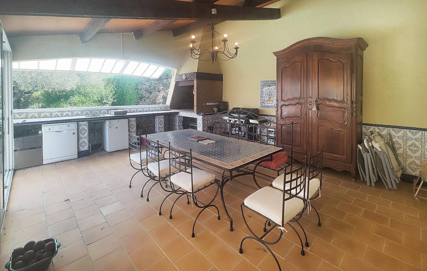Laurens Oase: Geräumiges Appartement mit Pool, WiFi & A/C in Laurens, Mittelmeerküste (Frankreich)