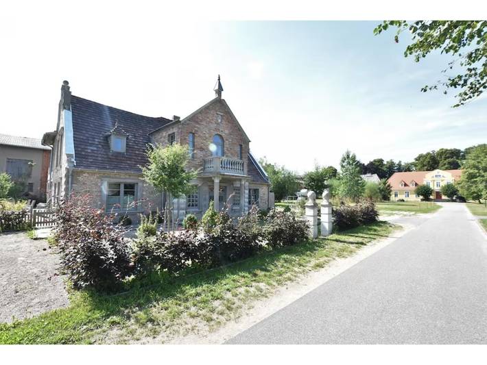 Ferienhaus für 18 Personen, mit Balkon und Terrasse sowie Garten