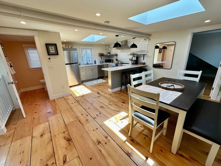 Gîte pour 6 personnes, avec terrasse à Newport - 3