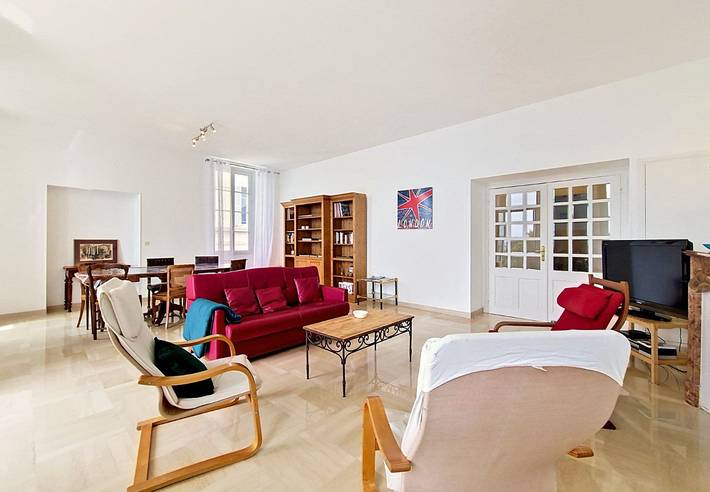 Gîte pour 6 personnes, avec Balcon dans Place Massena - 3