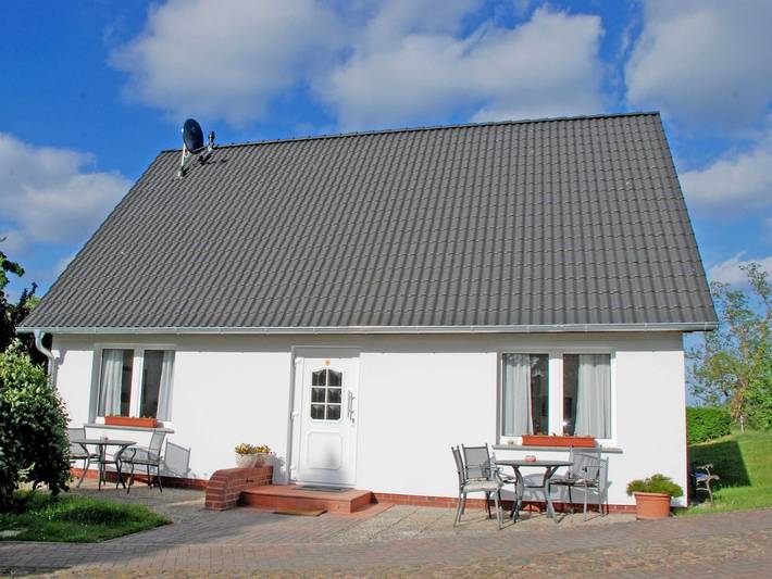Ferienwohnung für 2 Personen, mit Garten und Terrasse sowie Seeblick und Ausblick, kinderfreundlich auf der Halbinsel Mönchgut - 3