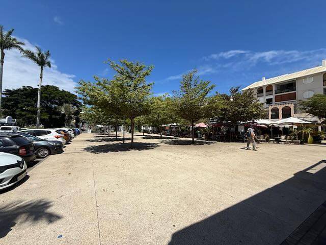 Gîte pour 4 personnes, avec vue et terrasse dans Office De Tourisme De Saint Paul - 4