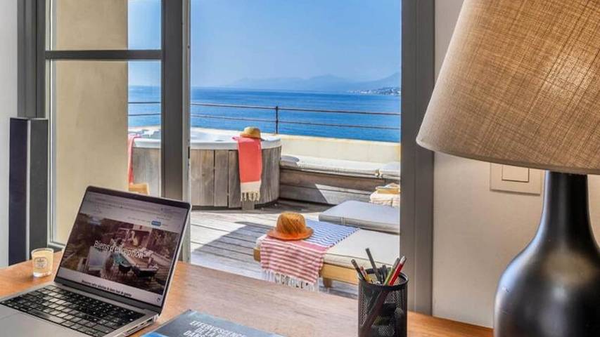 Gîte pour 9 personnes, avec balcon à Brando - 4