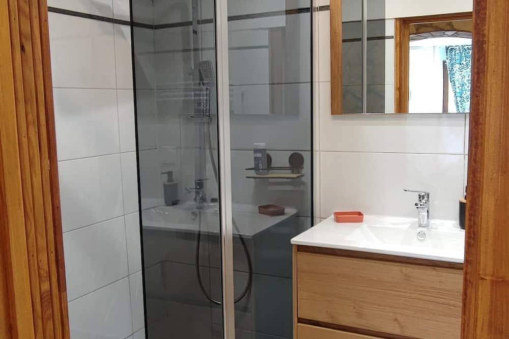 Appartement entier, 80M2 Dans Les Cevennes! Calme Assure Dans Un Superbe Hameau. in La Grand-Combe, Parc national des Cévennes