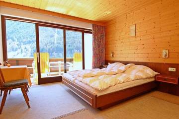 Hütte für 14 Personen in Gaschurn, Gaschurn und Umgebung, Bild 2