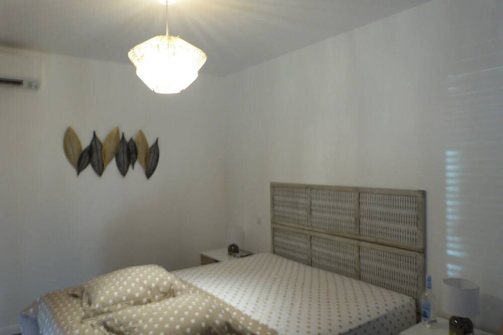 Ganze Wohnung, , meerblick große terrasse 25m ², 6/8 pers, 1km strand von agosta und geschäfte in Albitreccia, Ajaccio und Umgebung