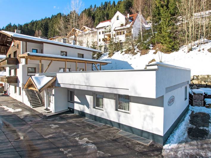 Ferienwohnung für 12 Personen, mit Garten und Balkon - 1