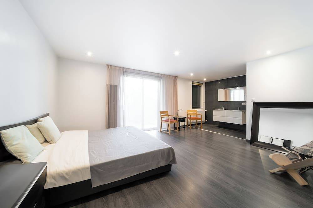 360m2 Xxl modern villa in the heart of the Vallée Noble, with pool and views in Soultzmatt, Parque natural regional de los Ballons des Vosges