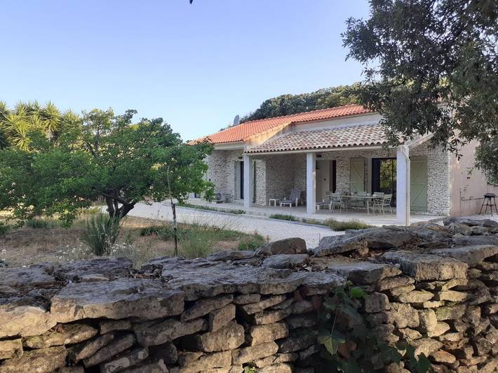 Gîte pour 4 personnes, avec Terrasse ainsi que Jardin et Vue