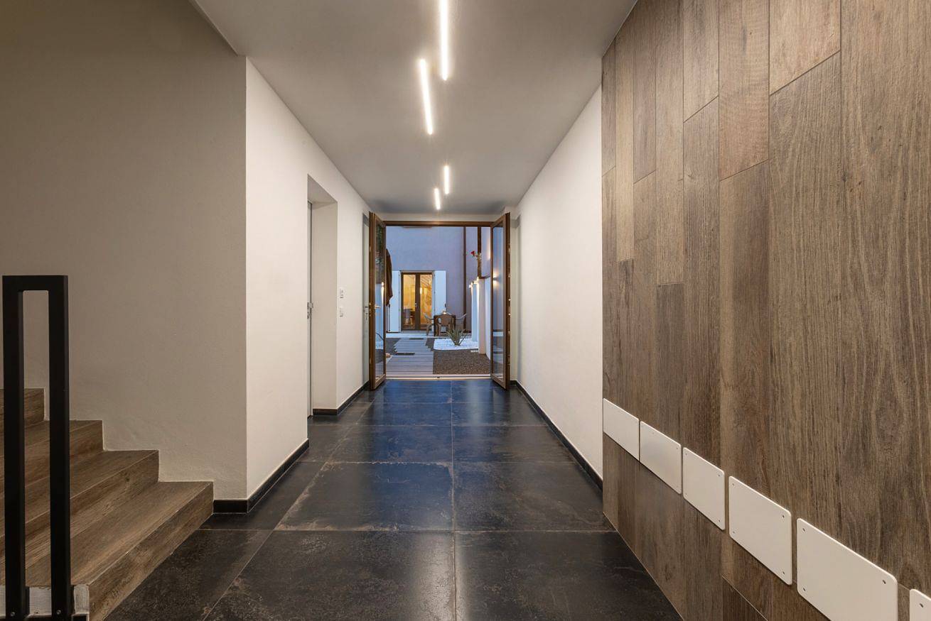 Apartamento entero, Guesthost - Le Agavi - Apt X11 + Garage & Terrace in Ferrara, Provincia de Ferrara