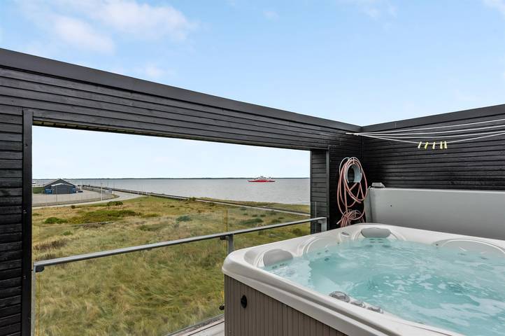 Ferienhaus für 8 Personen, mit Terrasse und Sauna sowie Whirlpool auf Rømø - 4