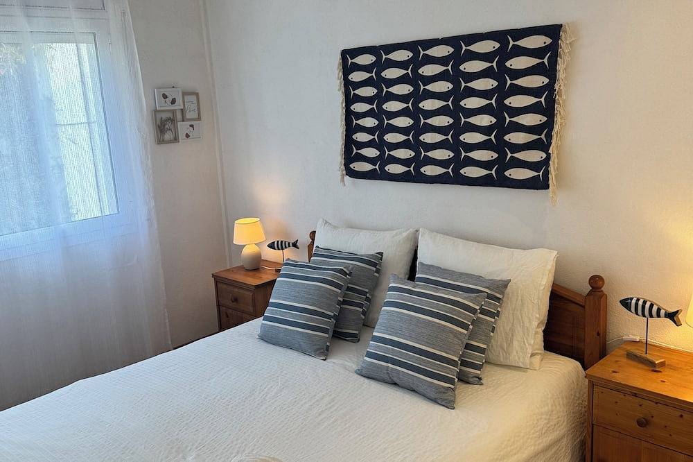 Apartamento entero, Waterfront apartment in Cadaqués, Parc Natural del Cap de Creus