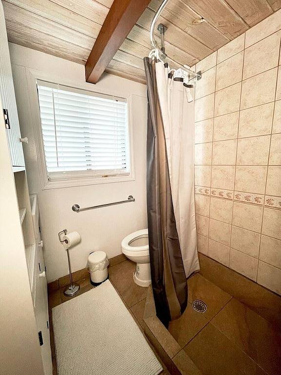 Aqua Lodge Houseboat \"Captain's Quarters\" in Tavernier, Monroe County