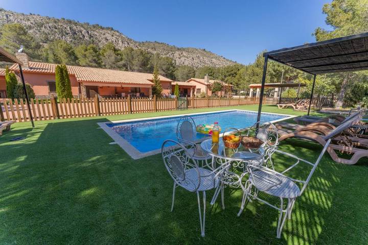 Maison de vacances pour 8 personnes, avec jardin ainsi que vue et piscine - 1