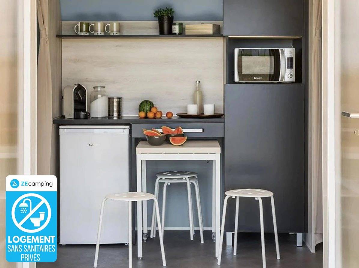 Camping 4 étoiles - Piscine - efa0a0 in Lons-le-Saunier, Jura