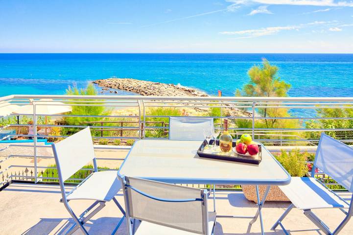 Ferienwohnung für 4 Personen, mit Balkon und Terrasse sowie Garten in Riviera di Ponente