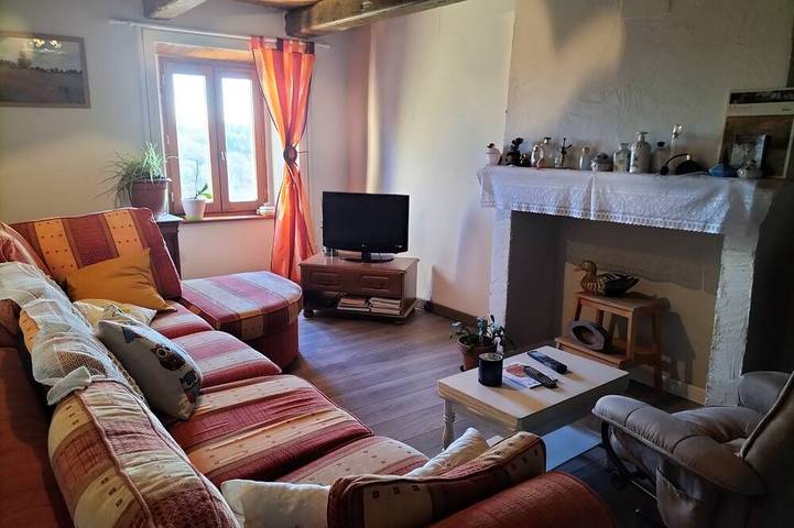 Location de vacances pour 2 personnes à Larodde - 2