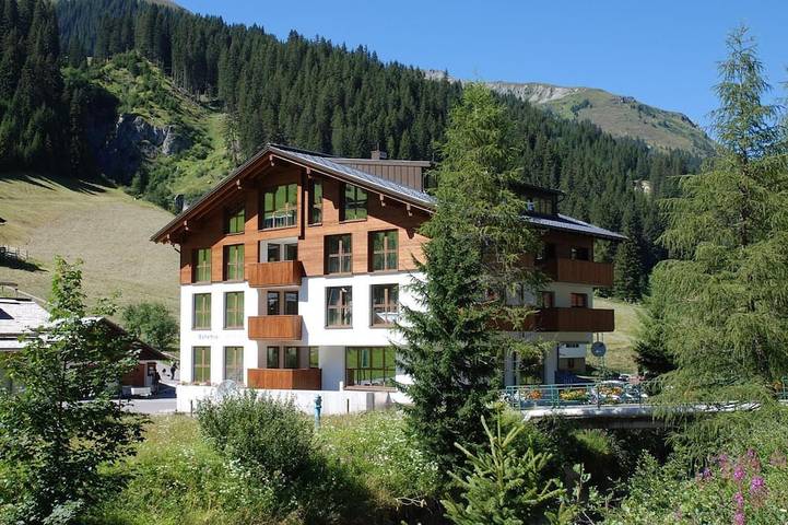 Hütte für 10 Personen, mit Balkon und Garten in Gargellen