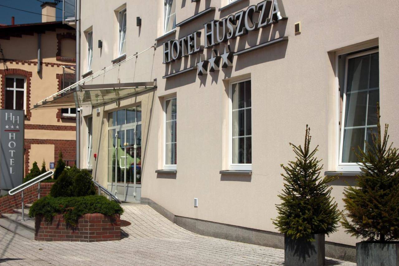 Hotel Huszcza in Mrągowo, Powiat mrągowski