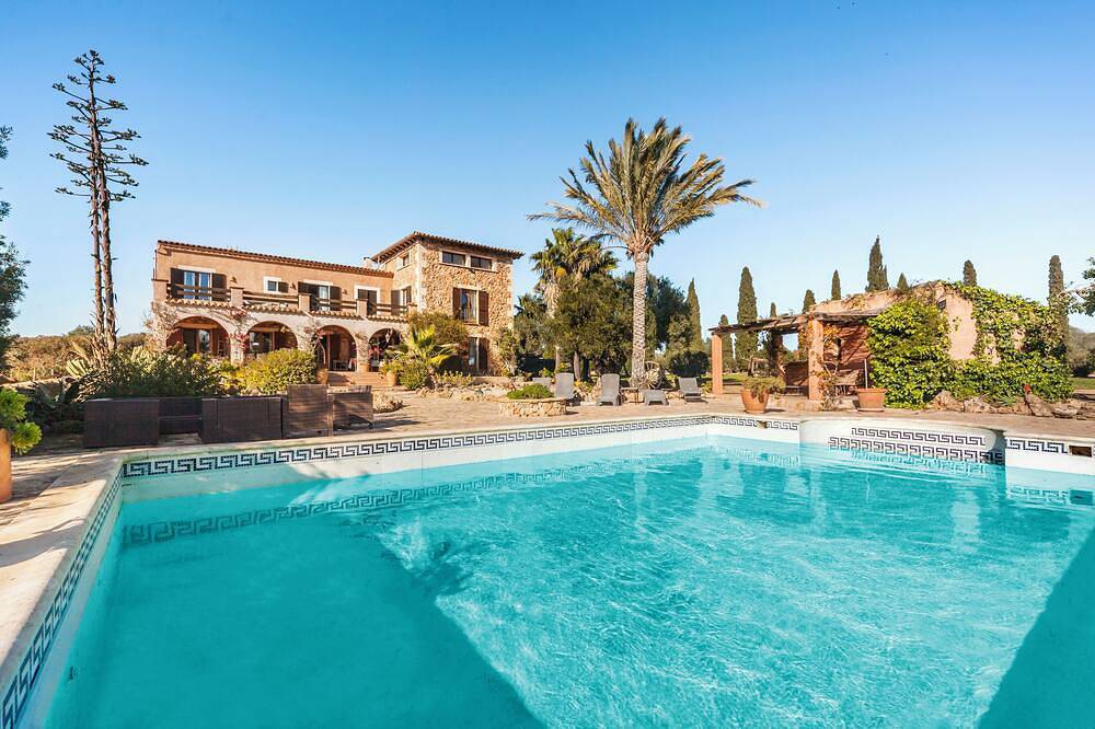 Casa vacanza a Campos a partire da 464€ a notte