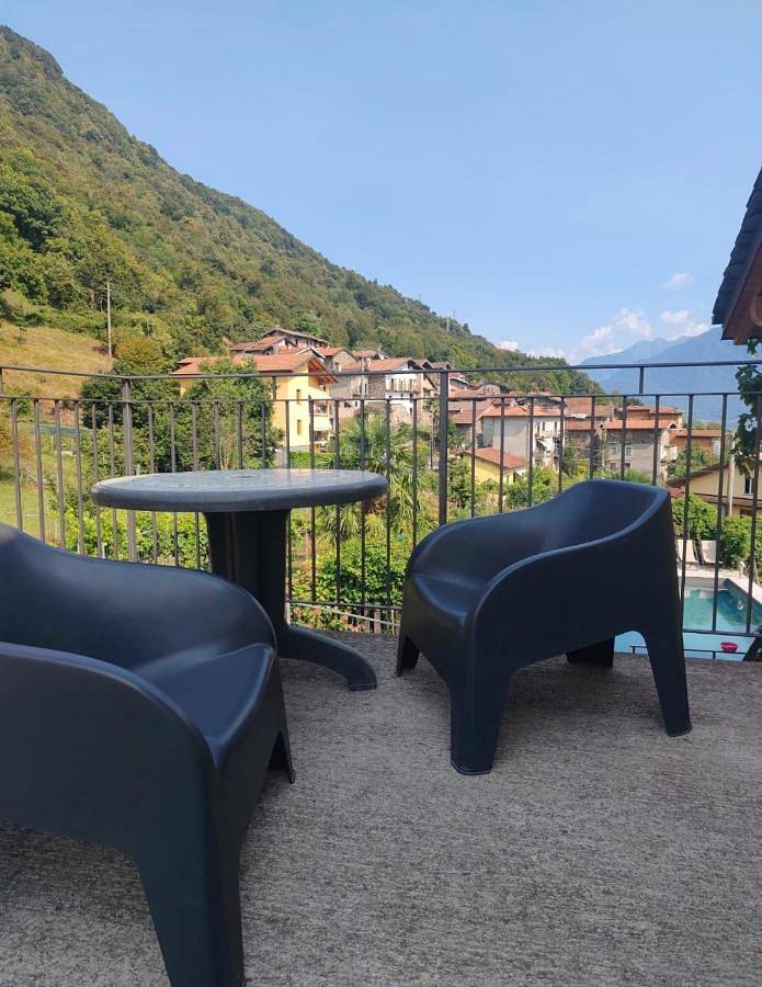 Casa Fontanera in Travisa, Gravedona ed Uniti