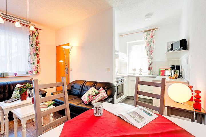 Apartamento vacacional entero, Apartamento de vacaciones para 2 personas con terraza in Breege, Rügen