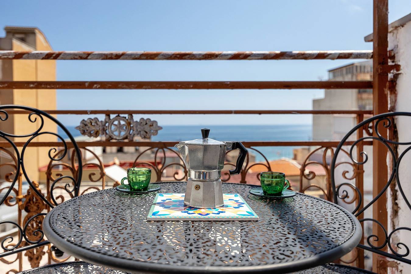 Terrazze Arenella Guest House: Vista Mare, Wi-Fi, Aria Condizionata in Spiaggia dell'Arenella, Palermo