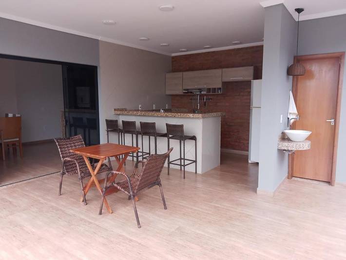 Casas e apartamentos de temporada para 6 pessoas, com jardim e vista, com animais de estimação em Pirassununga