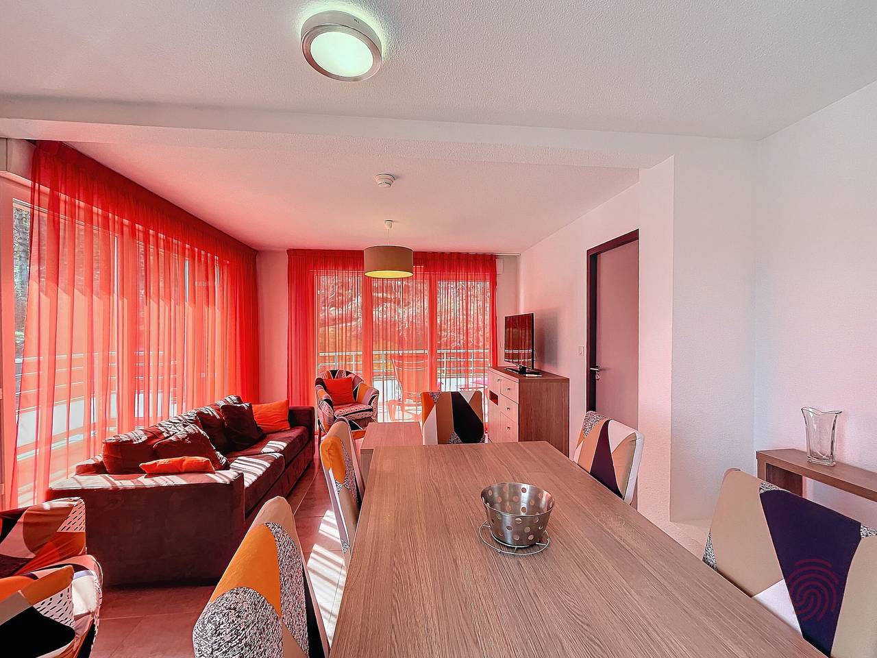 Apartamento entero, Hermoso apartamento F3 con aire acondicionado, terrazas y parking. A 50m del centro y de los baños termales in Lamalou-les-Bains, Region de Béziers
