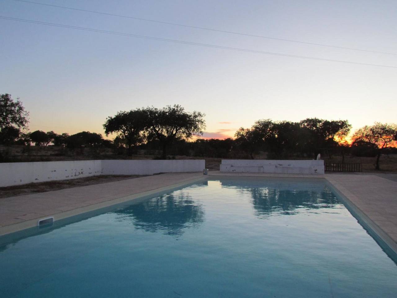 Apartamento inteiro, Apartamento 'Monte Azul, Um Oásis No Alentejo' com Piscina Privada, Wi-Fi e Ar Condicionado in Arraiolos, Distrito de Évora