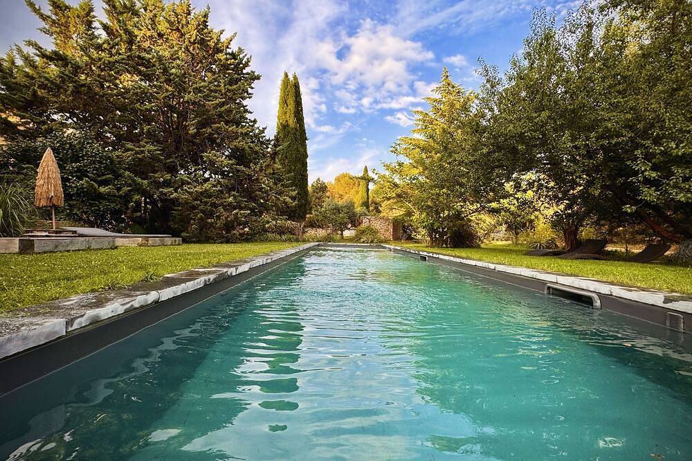 Romantic Eco-Lodge \"Spirit Of Bali\" - Verdon Gorges, France, Lodge Spirit Of Bali in AOC Saint-Julien, Región Brignoles
