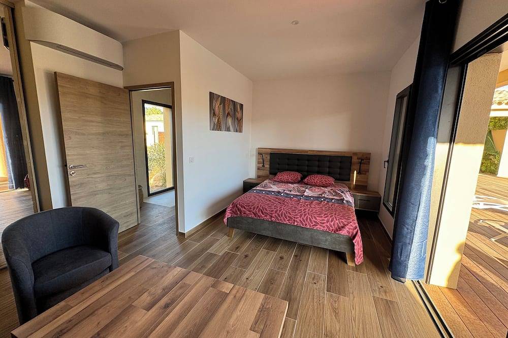 Villa Corse Recente 150m2  Piscine Plages Espace Loisirs in Lecci, Arrondissement de Sartène