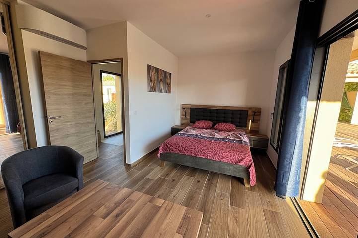 Recent Corsican Villa 150m2 Swimming Pool Beaches Leisure Area in Lecci, Distrito de Sartène