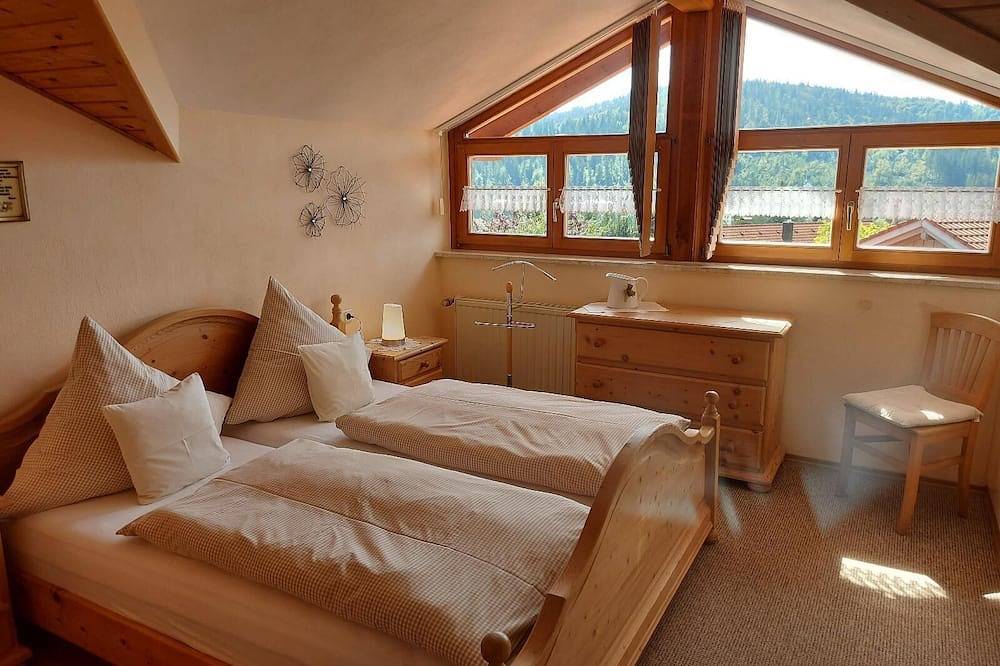 Ganze Wohnung, Gemütliches Feriendomizil mit Brötchenservice in Bayerisch Eisenstein, Arberland