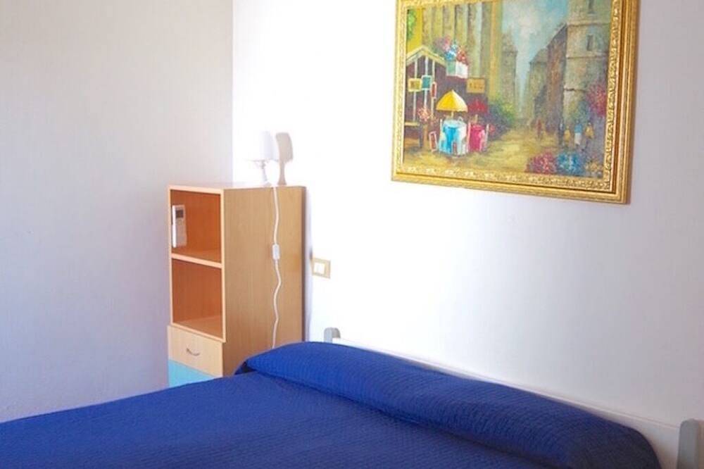 Apartamento entero, Seafront apartment with terrace, veranda & interesting extras in Marina di Ostuni, Salento