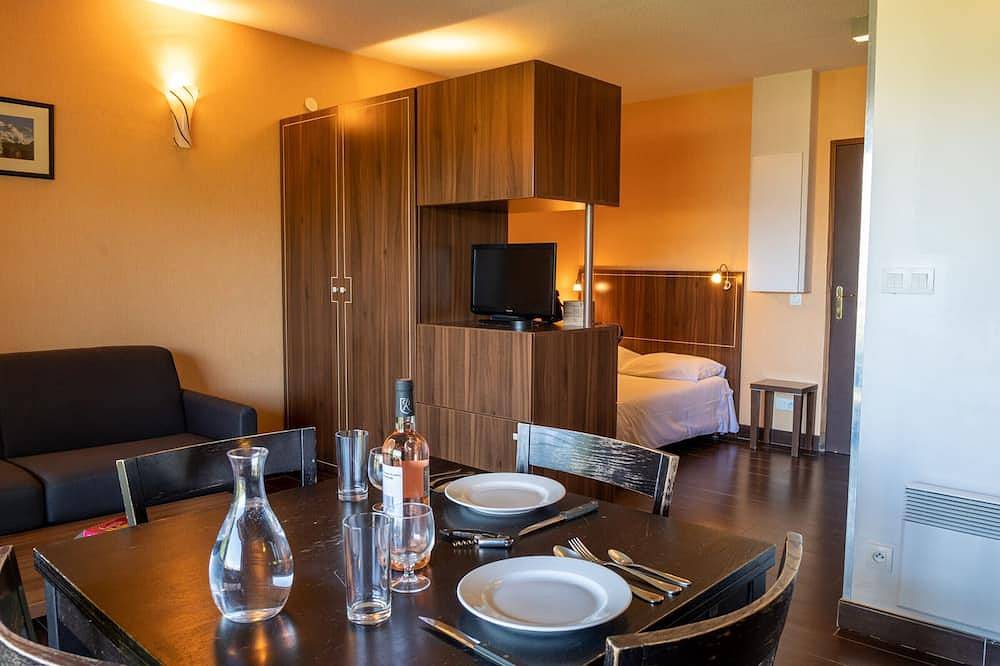 Ganze Wohnung, Studio in Jausiers mit Poolzugang und Haustiere erlaubt in Jausiers, Nationalpark Mercantour