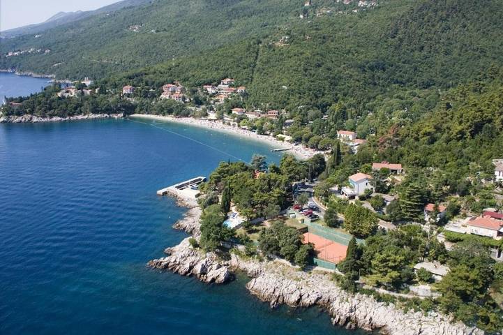 Gîte pour 2 personnes, avec balcon dans Mošćenice