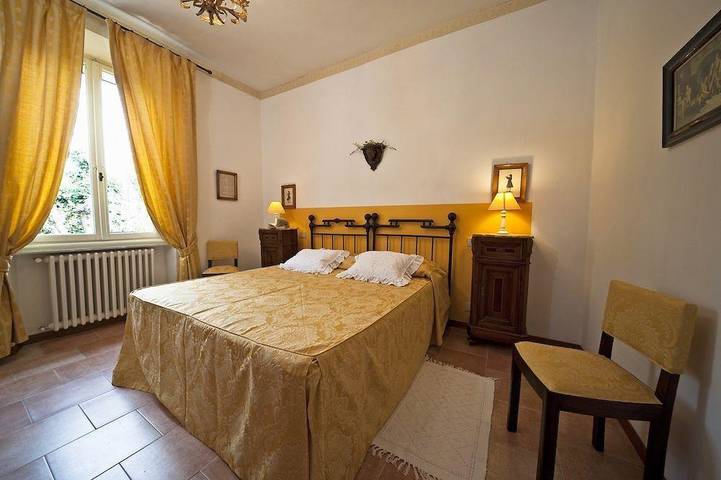 Ferienwohnung für 2 Personen, mit Terrasse und Pool sowie Garten in Poggibonsi