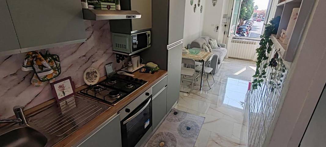 Ferienhaus für 6 Personen, mit Balkon und Ausblick in Savona